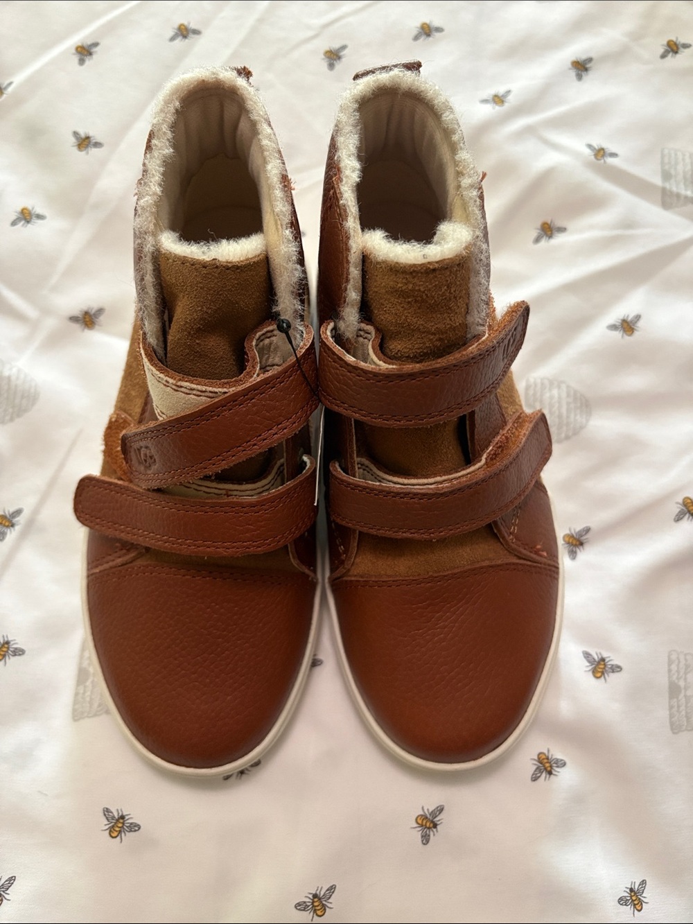 UGG boys Rennon ii high top sneakers toddler size 12